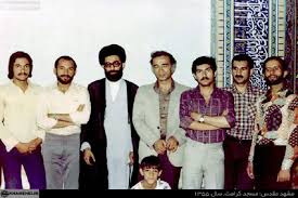 Image result for ‫خاطرات انقلاب از زبان رهبر‬‎