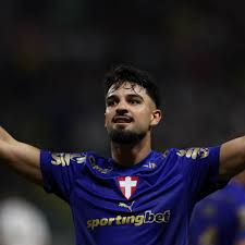 Palmeiras anuncia a renovação de contrato com o atacante Flaco López até 2030