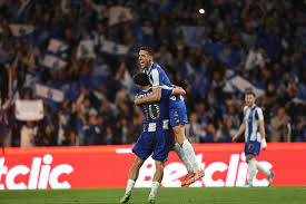 VÍDEO: guarda-redes ‘congela’ e Bednarek incendeia ao Dragão