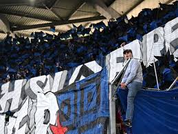 💙 Über 10.000 mit dabei! HSV-Fans übernehmen Arena in Wolfsburg