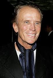 Peter Weller — who starred in the first two Robocop movies — will co-star in the upcoming season of Dexter, Showtime announced Tuesday. - 100713peter-weller1