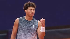 Ben Shelton celebrating his Montreal semifinal victory