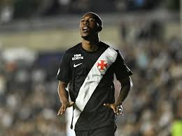 Vasco e Bournemouth se reunirão nesta 4ª-feira para debater o modelo de pagamento; vascaínos querem receber maior parte da venda de Rayan à vista