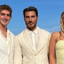 E! Online - News update
