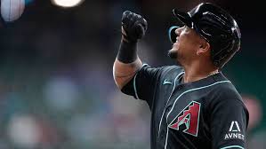 Ildemaro Vargas’ hitting streak reaches 25 games for Diamondbacks