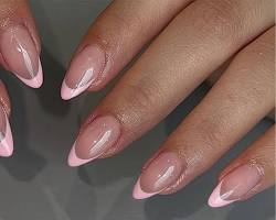 Image de Soft Pink Almond Nails with French Tip