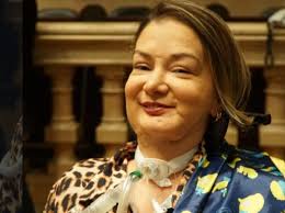 Ex-vereadora Luciana Novaes, que foi baleada em universidade no Rio, morre aos 42 anos