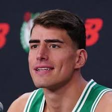 Luka Garza News: Fills box score off bench