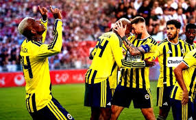Fenerbahçe, Polonya'da turu kaptı!