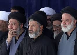اشک های فرزندان رهبر شهید در مراسم چهلمین روز تدفین