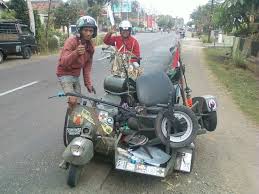 Hasil gambar untuk freestyle vespa extreme