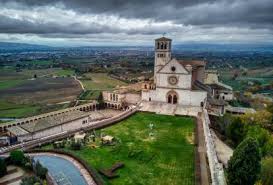 Assis, na Itália, celebra os 800 anos da morte de São Francisco