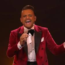 Standing Ovations im DSDS-Halbfinale: Für Dieter Bohlen spielt Menowin in anderer Liga