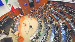 Senado aprueba reforma a la LFT sobre jornada laboral con obligación de reloj checador