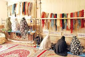 بیمه ۷۰ درصدی قالیبافان در ۱۴۰۵؛ دولت بخش بزرگی از حق بیمه را می‌پردازد