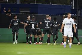 LIVE eredivisie | Telstar na fraai doelpunt van verdediger in slotfase op zoek naar gelijkmaker tegen Sparta