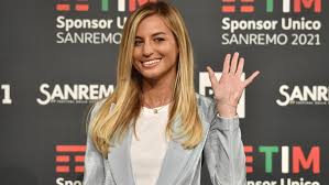 Venezi: “Io sgradita alla casta”. Il Pd: brutta pagina per la cultura