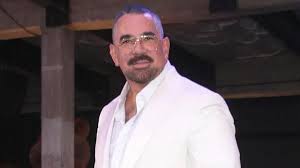 Muestran en 'Hoy' primer encuentro de Eduardo Santamarina con su hijo en Televisa: son como dos gotas de agua