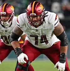 Don’t panic. Commanders have good options to fill in for Laremy Tunsil