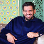 حسين الجسمي يغني من أشعار