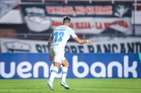 Após longa recuperação, Braithwaite vive recomeço no Grêmio