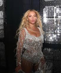 ¡Beyoncé Enciende Londres y Desata Moda Vaquera en Colombia! - Imagen ilustrativa del artículo