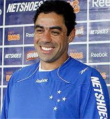 André Dias jogará, literalmente, com &#39;amor à camisa&#39; do Cruzeiro - 20110115171732844612u