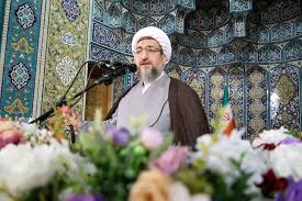 امام جمعه: بازاریان تبریز، پایبند به انقلاب و نظام اند/دولت دغدغه‌های اقتصادی را جدی بگیرد
