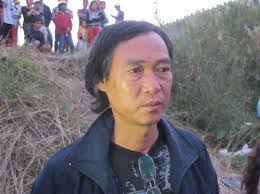 (NLĐO)- Gia đình nạn nhân Lê Thị Thanh Huyền đã thuê thuyền đi 30 km dọc ... - ongquang_09039