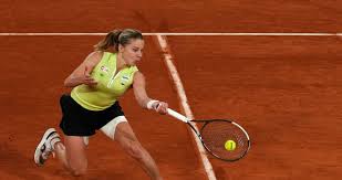 Chwalinska breaks new ground as first qualifier to reach Roland Garros final