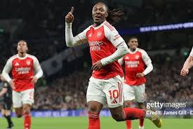 tottenham đấu với arsenal