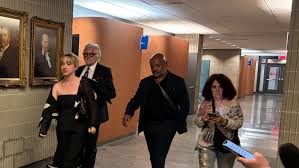 98.5 Montréal - News update