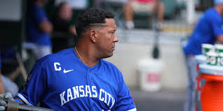 Salvy stands alone: Perez is Royals' new HR king