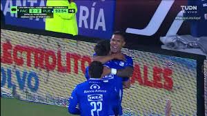 ¡GOL! anota para Puebla. Facundo Almada
