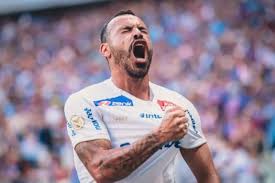 Moisés é contratado pelo Santos ABC do ABC