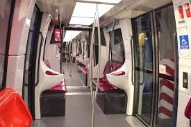 "C'est aéré, c'est lumineux… Et ça sent le propre" : les nouvelles rames de la ligne 1 du métro de Lille, enfin inaugurées