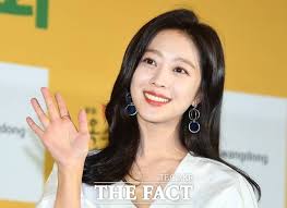 조보아 - 결혼 2년 만에 아들 출산 소식으로 또 다른 인생의 장을 열다 (출산, 배우 활동)