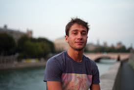 Résultat de recherche d'images pour "random guy"