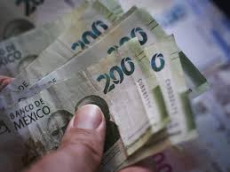 Peso mexicano se debilita esta semana hasta su peor nivel en cinco meses tras decisión de Banxico