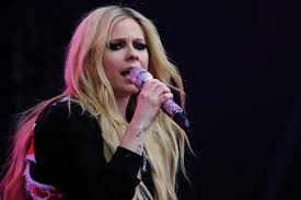 I Interviewed Avril Lavigne in 2002—Then I Found the Unedited Transcript
