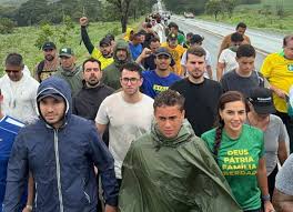 Caminhada de Nikolas: PRF fala em "risco extraordinário" ao trânsito