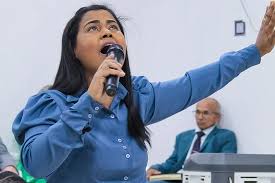Morre Ana Clézia, cantora gospel de 38 anos da dupla com Laudicéia