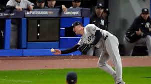 Leiter Jr. gets win in ALCS Game 4 for Yankees after being added to roster 
for injured Hamilton