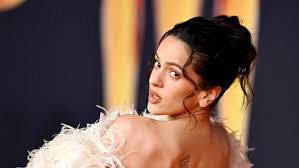 Rosalía's Feathery Look at the BRIT Awards 2026