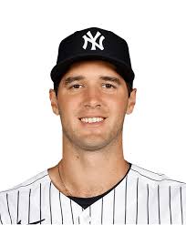 Yankees center fielder Trent Grisham leaves game with left knee discomfort