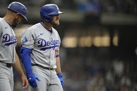 Dodgers notes: Max Muncy, Roki Sasaki, Teoscar Hernández