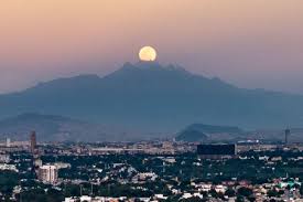 Fotos | Así luce la Luna Azul; la segunda ‘microluna’ de mayo