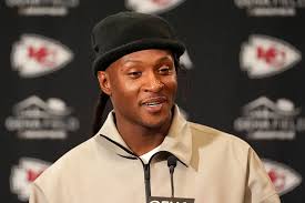 DeAndre Hopkins chooses a new team to play alongside Kyler Murray again