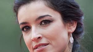 Blanca Romero sufre «un susto» en su segundo embarazo. abc. La actriz asturiana confirmó que está embarazada en febrero pasado. Comentarios. Imprimir - blanca-romero--644x362