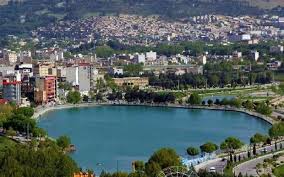 پیرترین زن ایران در ۱۴۰ سالگی درگذشت
